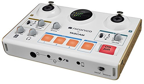 Tascam MiNiSTUDIO Creator US-42 – Audio interface for personal broadcasting