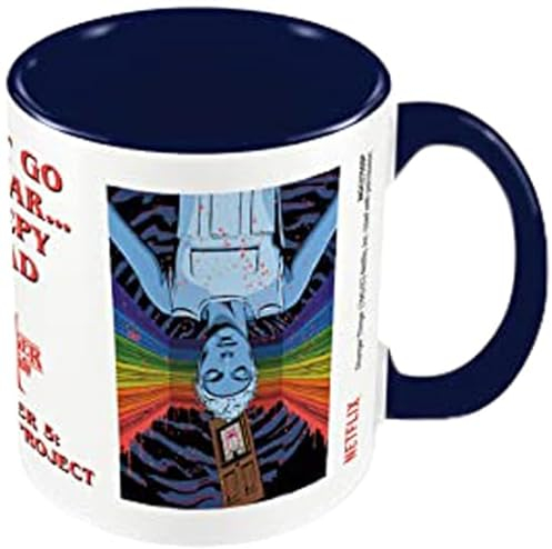 Stranger Things Staffel 4 Tasse (The Nina Project Design) 325 ml Keramik weiß und dunkelblau Tasse – Offizielles Merchandise-Produkt