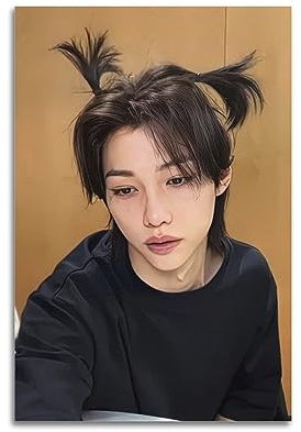 Stray Kids Poster Lee Felix Yong Bok Tying The Whip Dekorative Leinwand Wand & Kunstbild Gemälde 30 x 45 cm