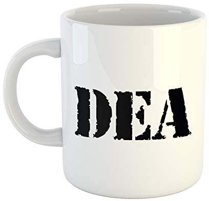 Hellweg Druckerei Huuraa Kaffeetasse DEA Geschenk Idee Keramik 330ml Kaffee-Becher mit Spruch