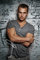 Theo James Fotodruck 2, signiert, hochwertig, A4-Format, 30,5 x 20,3 cm