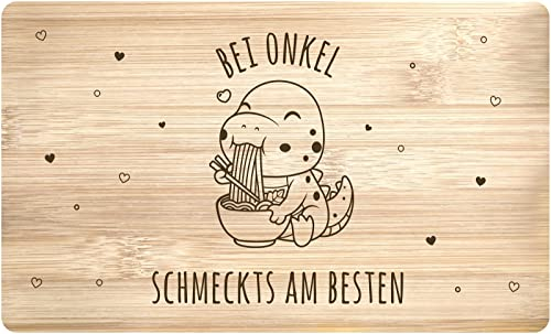 Tassenbrennerei Frühstücksbrettchen mit Spruch - Bei Onkel schmeckts am besten - Made in Germany - Vesperbrett mit Motiv Geschenk (Onkel)