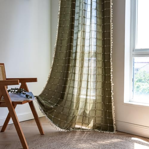 SASIGAYA Boho Vorhänge 160 cm hoch Dunkelgrün Vintage Kariert Polyester-Baumwolle Bestickte Gardinenschals 2er Set Landhausstil Gardinen Lichtdurchlässige Quasten Vorhang für Wohnzimmer Schlafzimmer
