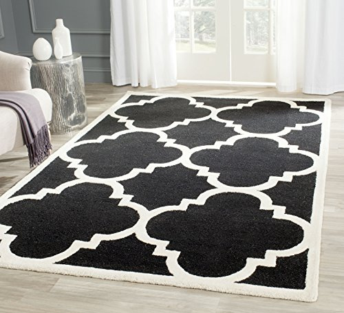 SAFAVIEH Modern Teppich für Wohnzimmer, Esszimmer, Schlafzimmer - Cambridge Collection, Kurzer Flor, Schwarz und Elfenbein, 122 X 183 cm