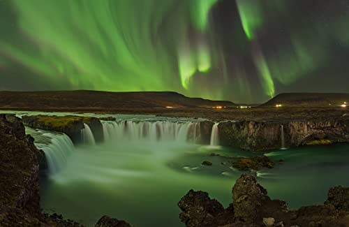POLARLICHT Fototapete VLIES-450x280 cm (6700A)-Nordlichter Wasserfall Dämmerung Art Fotokunst Wandtapete-Inkl. Kleister-Vliestapete Bild Dekoration Wand-Dekor Moderne Motiv-Tapete Panorama Poster XXL