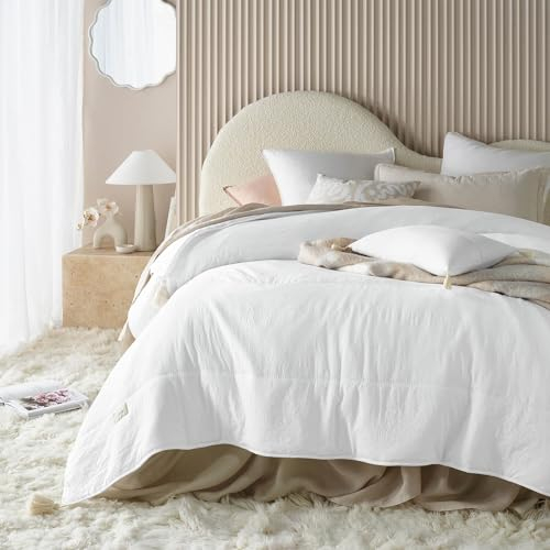 ROOM99 Noemi Elegante Tagesdecke in Weiß 200 x 220 cm Vielseitige Wohndecke als Bettüberwurf oder Sofaüberwurf Überwurfdecke für Bett und Sofa Steppdecke Stil Ideal als Bedspread