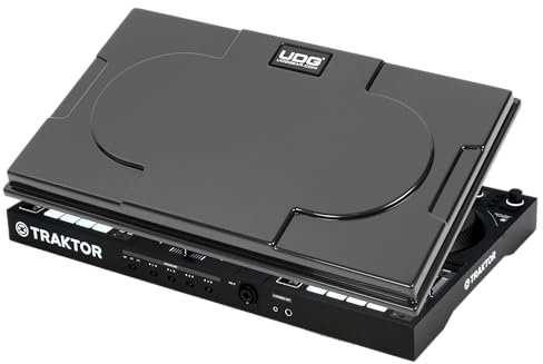 UDG Ultimate Equipment Cover NI Traktor Kontrol S4 MK3 Black