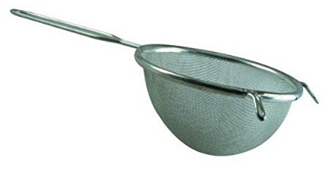 apollo THE HOUSEWARES BRAND 18cm Strainer Tin