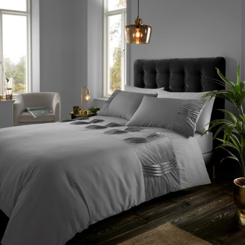 Lions Grey Bedding - Crushed Panel Pleated Duvet Cover Set, King Size (230 x 220cm) with Matching Pillowcase, 3 Piece Quilt Covers, Super Soft Touch Luxury Bedding Sets