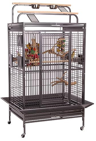 Montana Cages | Vogelvoliere Papageienkäfig Hacienda Play, für kleine- & mittelgroße Papageien, inkl. Freisitz, 4 Lenkrollen, 4 Edelstahlnäpfe, Antik Edition, ca. 91 x 71 x 181 cm