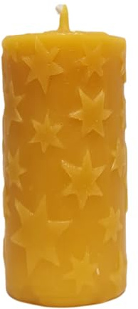 Handgegossene Bienenwachs-Weihnachtskerze - Goldgelb - Sterne - 50 x 90 mm - 15 Stunden Brenndauer - 100% Reines Bienenwachs - Dekoration - Geschenk - Advent - All-Over Muster
