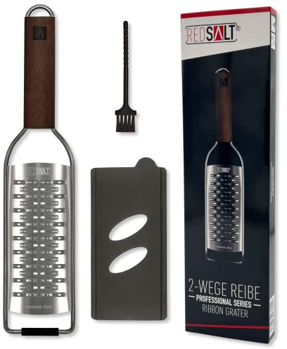REDSALT® Premium 2-Wege Reibe mit Holzgriff | rasiermesserscharfe Profi Edelstahl Reibe für feine Gemüse Streifen Zucchini Karotte Obst Apfel | Küchenreibe Hobel Raspel für Käse Parmesanreibe