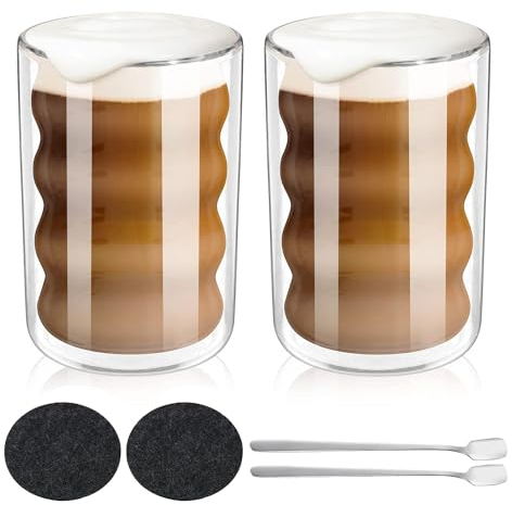 GARPROVM Latte Macchiato Gläser, 350ml Kaffeegläser Doppelwandig 2er Set, Spiralförmig Thermoglas Espressotassen Kaffeebecher Trinkgläser Capuccino-Tassen Eisbecher, 2 Löffel + 2 Untersetzer