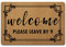 Julia Lustige Fußmatte mit Aufschrift Welcome Please Leave by 9, 60,2 x 39,6 cm, Stoffoberfläche mit rutschfester Gummi-Rückseite für den Eingangsbereich, Innenteppich