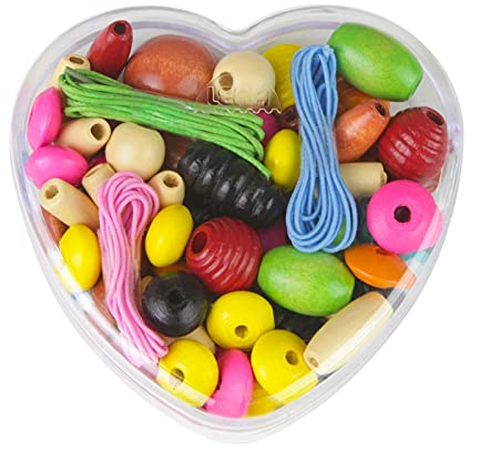 Lena 32043 - Bastelset Holzfädelperlen in Herz Dose, mit Fädelperlen aus Holz, ca. 2 cm groß, Holzperlen Mix Set für Kinder ab 3 Jahre, Perlen zum Selberbasteln von Ketten und Fädeln von Perlenschmuck