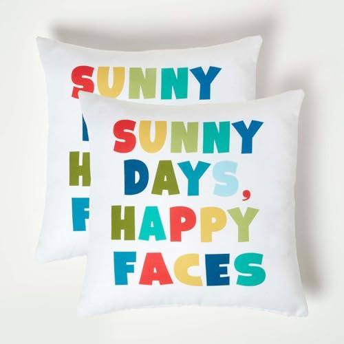 Homescapes Outdoor Kissen-Set Sunny Days, 2 Bunte Gartenkissen 45x45 cm, Kissen mit Schriftzug für Terrasse & Balkon