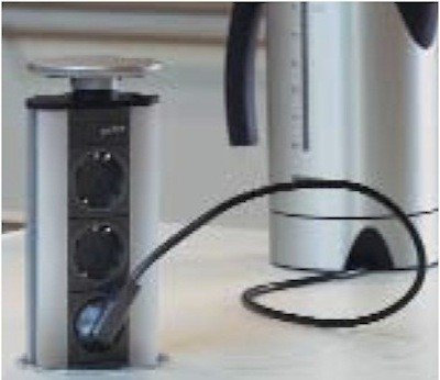 EVOLINE port en suisse avec couvercle en acier inoxydable-finition la multiprise encastrable avec prises de 3 courant et prises de courant de sécurité prise