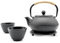 Zen Minded Juego De Tetera Tradicional Japonesa De Hierro Fundido Tetsubin con 2 Tazas, Salvamanteles, Asa De Cuerda Y Filtro De Hojas Sueltas De Acero Inoxidable para Té Verde Y Negro, Café E