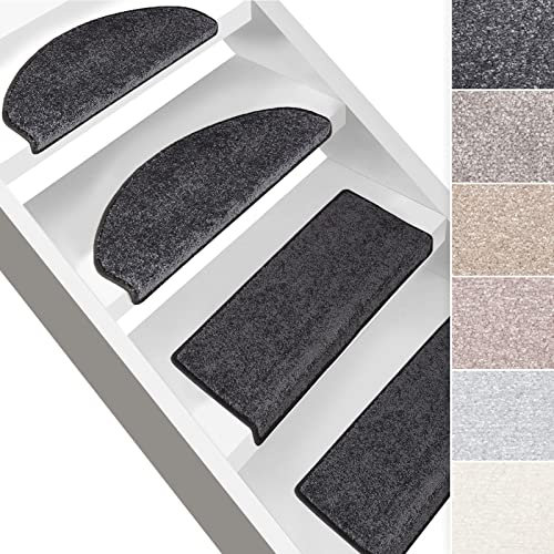KARAT Stufenmatten Sundae - Halbrund oder Eckig - Velours Treppen-Teppich - Teppenmatte für Innen - Einfache Befestigung (Halbrund - 23,5 x 65 cm, Anthrazit)