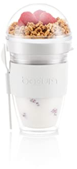 Bodum JOYCUP Granola zum Mitnehmen aus doppelwandigem Kunststoff, mit Deckel und Löffel, 0,25 l