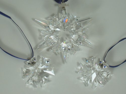 Swarovski Weihnachtsstern Hängendes Ornament Rot, Grün, Silber, Gold Kristall 2007 903409 AP2007 Weihnachtsset Sterne 2007