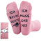 ZYXTLY Adventskalender Rentner Geschenk Frau Lustige Weihnachtsgeschenke für frauen Ruhestand Geschenk Frauen,Rente Geschenke Frau,Witzige Socken für Abschied Kollegin,Renteneintritt Geschenk Frau
