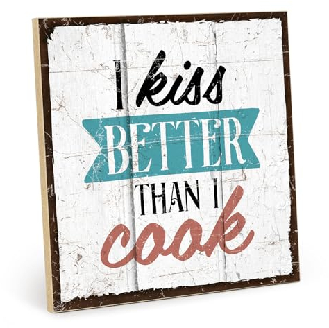TypeStoff Holzschild mit Spruch – KÜSSEN UND KOCHEN – im Vintage-Look mit Zitat als Geschenk und Dekoration zum Thema Liebe und Küche - HS-00364