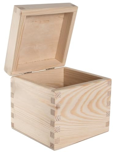WooDeeDoo Square Wooden Memory Box with Hinged Lid – 11 x 11 x 10.5 cm – Natural Pine Cube Storage for Keepsakes Crafts DIY Projects Unpainted Plain Box for Personalised Gift or Home Organisation