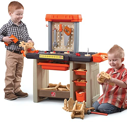 Step2 Handyman Workbench Werkbank für Kinder | Werkzeugbank in Orange mit 30-teiligem Zubehör Set & Behältern.