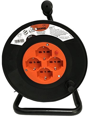 BTicino S2525N Avvolgicavo con Prolunga elettrica da giardino lunga 25 metri, cavo H05VV-F 3x1,5mmq, 4 Prese Schuko polivalenti standard tedesco e 1 Spina Grande 16A, Colore Nero e Arancio