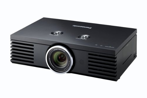 Panasonic PT AE3000E LCD Projektor 1600 ANSI Lumen 1920 x 1080 High Definition 1080p