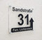 Hausnummern Türschild Acrylglas Transparent mit Pfeil