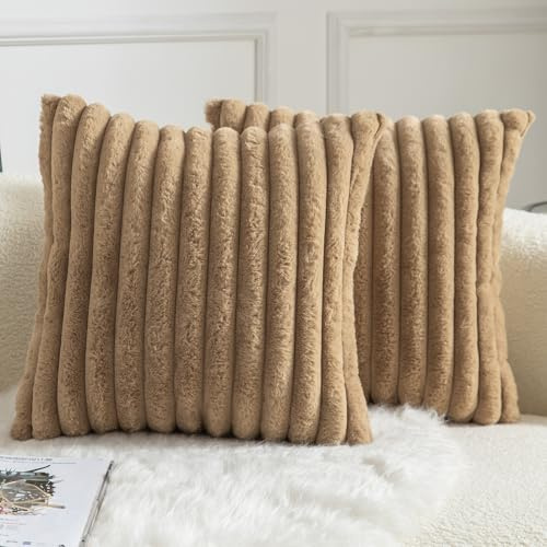 Mandioo 2er Set Kissenbezug gestreiftes Künstlich Pelz Superweich Kissen Flauschig Modern Kissenhülle Deko Sofa Wohnzimmer Schlafzimmer Kissenbezüge 40 x 40 cm Kamel