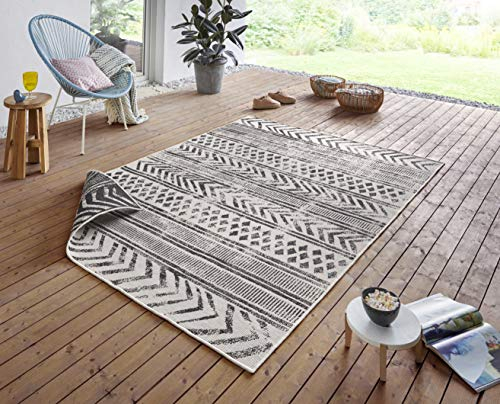 NORTHRUGS In- und Outdoor Teppich Biri 120x170cm - Wendeteppich Wetterfest Boho Style Vintage Design Läufer für Balkon Terrasse Garten Wintergarten Wohnzimmerteppich Wasserfest in Schwarz Creme