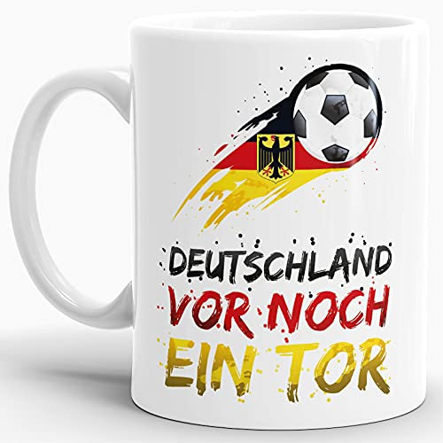 Tassendruck Fan-Tasse mit Spruch Deutschland vor noch EIN Tor - Fussball/EM/WM/Liga/Pokal/Witzig/Lustig/Mug/Cup/Weiss