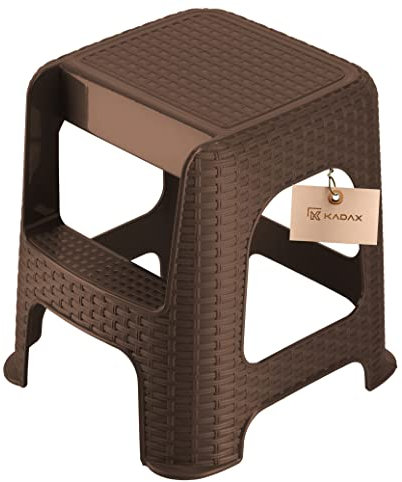 KADAX Hocker aus Kunststoff-Recyclingmaterialien, Tritthocker bis 160 kg, Rattanhocker mit Antirutschfüßen, stufiger Badhocker, Wohnhocker, Leichter Sitzhocker(Braun)