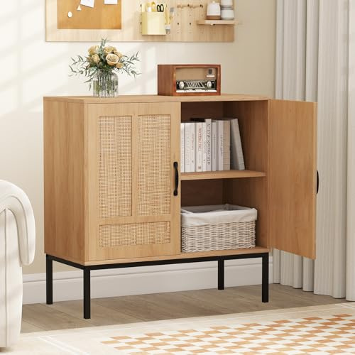 GOPLUS Buffet Cuisine Rotin Cannage, 80 x 38 x 81 CM, Buffet Bas Boheme avec 2 Portes, Étagère Réglable en 3 Positions, Pieds en Métal, Kits Antibascule, Grand Plateau, pour Cuisine, Salon (Naturel)