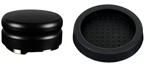scarlet espresso | Distributor »Speciale TRE« für Barista; zur perfekten Extraktion mit Siebträgermaschinen; verschiedene Größen; schwere Ausführung (Set: Schwarz, 51 mm & Tamperablage)