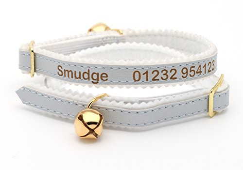 Personalisiertes Katzenhalsband mit Glöckchen (Silber) ~ mit Wunschgravur | Laser-gravierte Katzenmarke, Individuell gestaltet mit Wunschtext oder Name ~ aus weichem gepolstertem PU-Leder