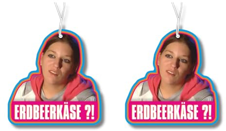 2x Duftbaum mit 'Nadine The Brain Erdbeerkäse' Motiv, Wagen lustig Duftspender, Duftbaum Auto tuning, Lufterfrischer, Duftanhänger Auto Set, Autoduft, Scherzartikel, Meme