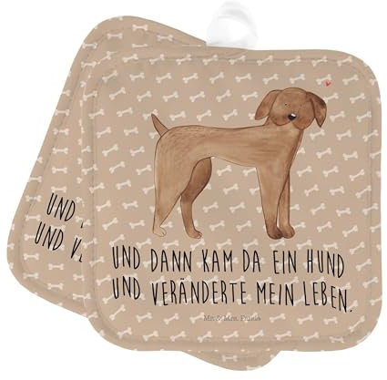 Mr. & Mrs. Panda 2er Set Topflappen Hund Dogge - Geschenk, Tierliebhaber, Hunde, Herz, Sprüche, Topfhandschuhe, Topflappen mit Spruch, Deutsche