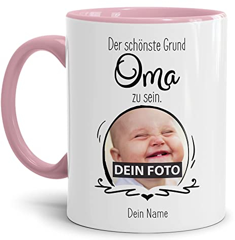 Tasse mit Spruch - Der schönste Grund Oma zu sein - Personalisierbare Keramiktasse mit Namen und Foto - Geschenk Oma - Innen & Henkel Rosa, 300 ml