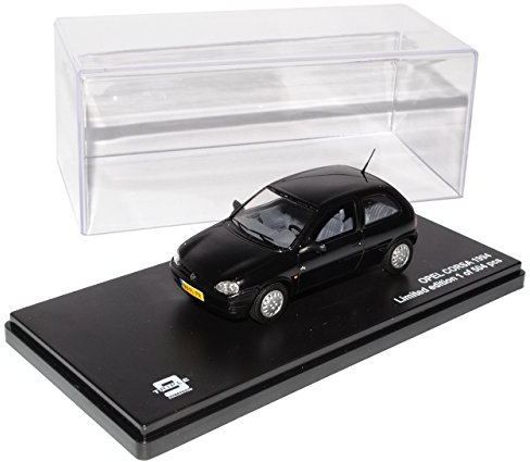 Ixo Defekte Vitrine Opel Corsa B Schwarz 3 Türer 1993-2000 limitiert Triple 1/43 Modell Auto mit individiuellem Wunschkennzeichen