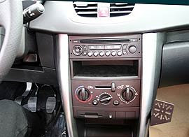 DashMount Peugeot 207 Baujahr ab 2007 KFZ Navi Handy Halterung von telebox