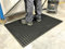DRAIN Rub | PROFI Ring-Gummimatte | gelochte Arbeitsplatzmatte 100% Naturkautschuk | robust | 22mm hoch (80cm x 120cm, Schwarz)