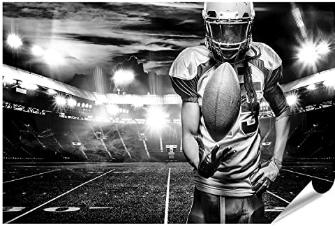 islandburner XXL Bild Poster American Football Spieler Helm Mit Ball Im Stadion Schwarz Weiß Premium Bilder Fotodruck