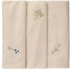 IB Laursen Tischdecke Flora quadratisch m/Margeriten, Kornblumen und Butterblumen Butter Cream B: 150 L: 150