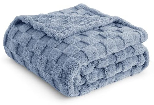 BEDSURE Kuscheldecke Flauschig - Fleecedecke & Wolldecke, Sofadecke, Schachbrettmuster Tagesdecke, Weiche Warme Karierte Decken für Zimmer Deko, Wohn- & Kuscheldecken, Blau, 130 x 170 cm