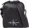 Calvin Klein Jeans Herren Umhängetasche Monogram Reporter Klein mit Reißverschluss, Schwarz (Black), Einheitsgröße