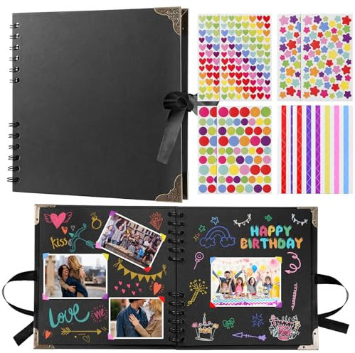 GWHOLE Album Photo Scrapbooking avec 60 Pages en Papier Kraft Noir 21×21cm Livre Scrapbooking avec 8 Feuilles d'Autocollants Cadeaux pour Famille Livre de Souvenirs de mariage Voyage Bebe